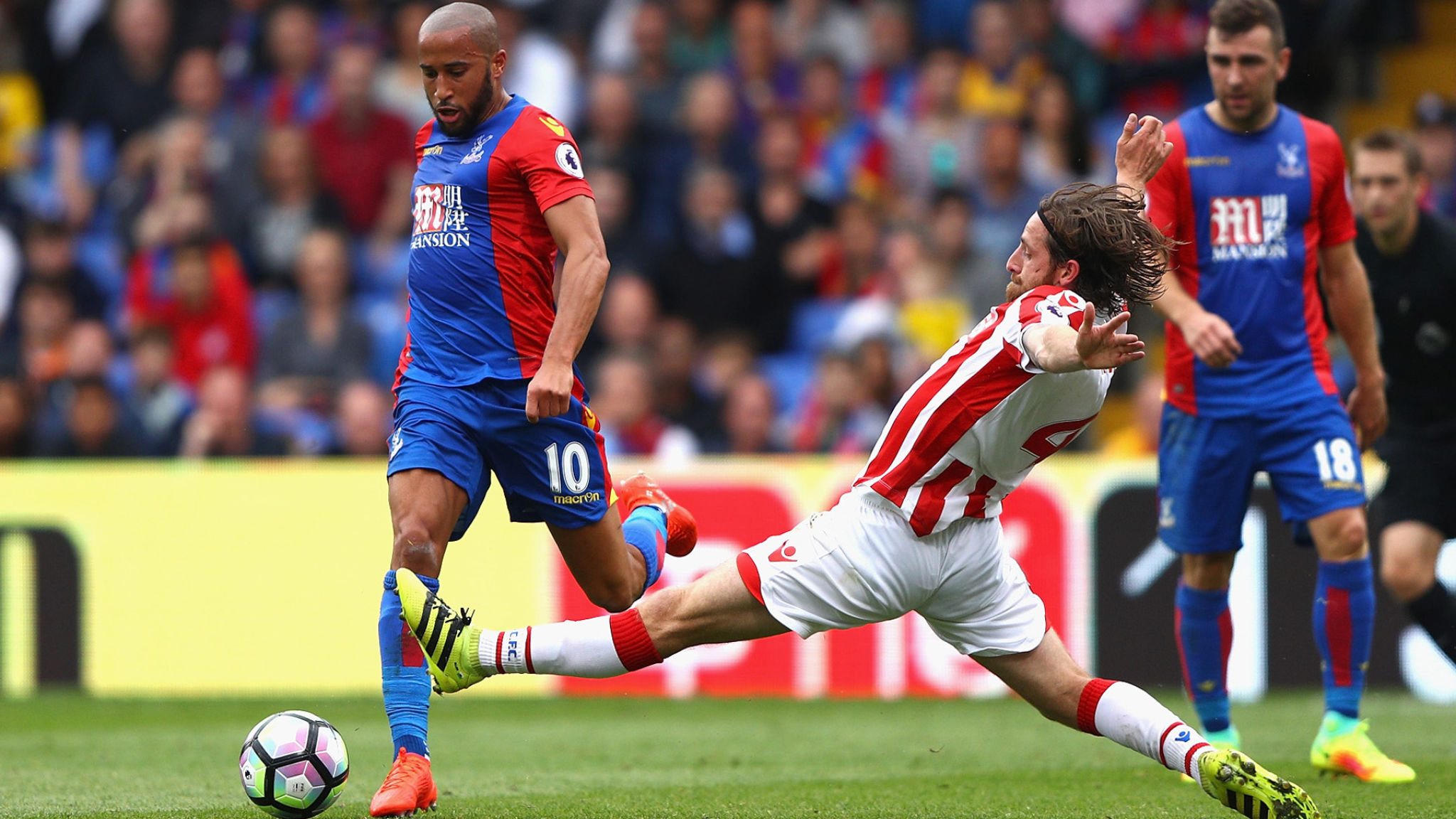 Сити кристал пэлас. Стоук Сити. Кристал Пэлас Сток Сити фото. Crystal Palace vs Forest.